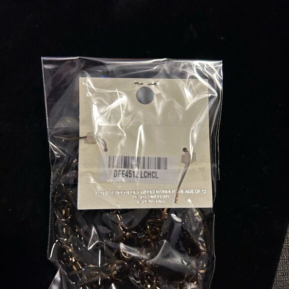 NWT Mai collection Tear Drop metal and rhinestone earrings hook earrings - Picture 9 of 9